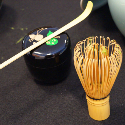 Werkzeuge der Teezeremonie