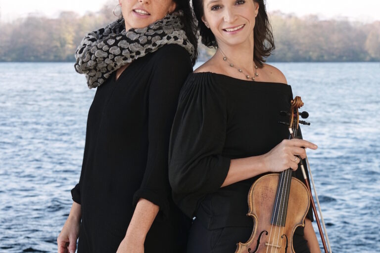Martina Heinstein (Klavier) und Antonina Preuß (Violine)