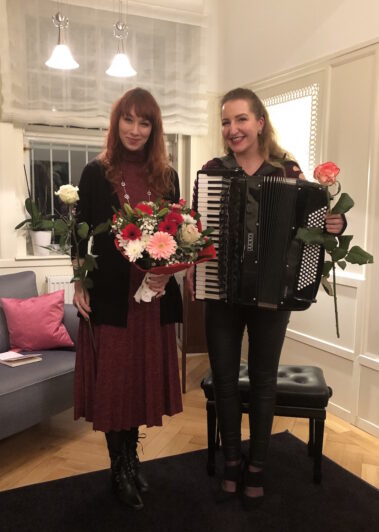 Marina Garanin und Manuela Glock nach dem Auftritt (HaW)