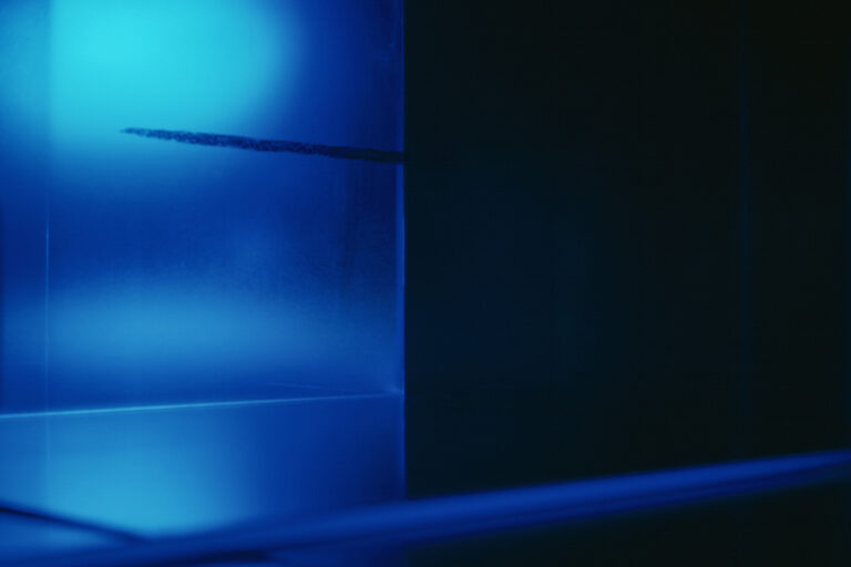 Nicole Ahland, Light and Space Refraction #4, Fotografie, 100 x 100 cm, 2021