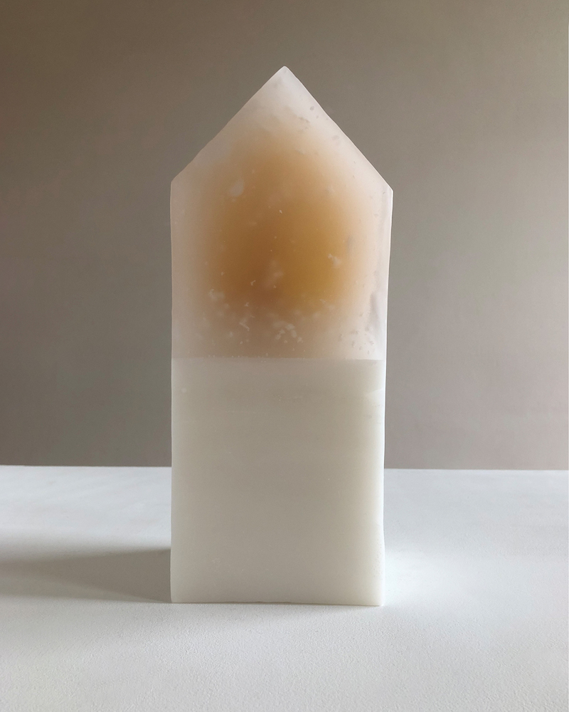 AINO - Temple II, Wachs, Pigment auf Holzbasis, 2024